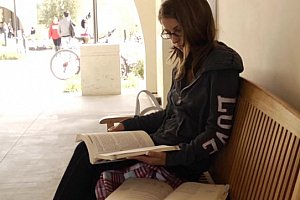 男人扒开女人㊙️腿桶到爽